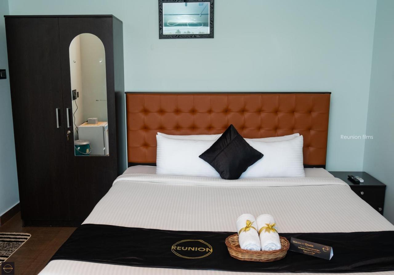 Reunion Ocean Tides Hotel อูดุปปี ภายนอก รูปภาพ