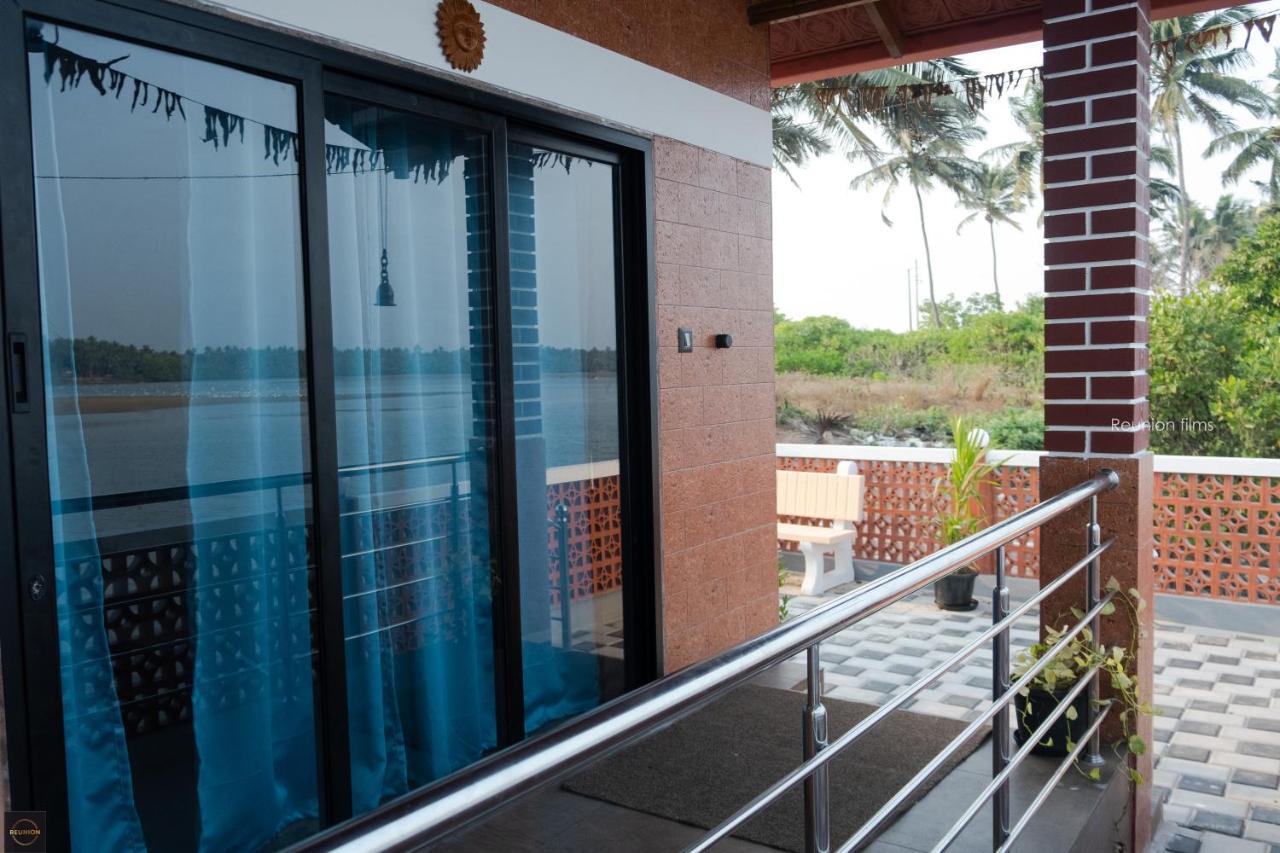 Reunion Ocean Tides Hotel อูดุปปี ภายนอก รูปภาพ
