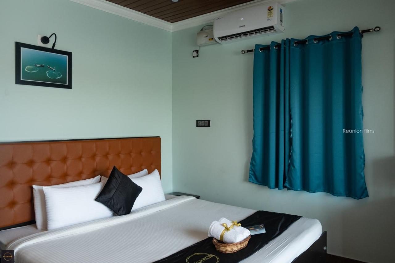 Reunion Ocean Tides Hotel อูดุปปี ภายนอก รูปภาพ