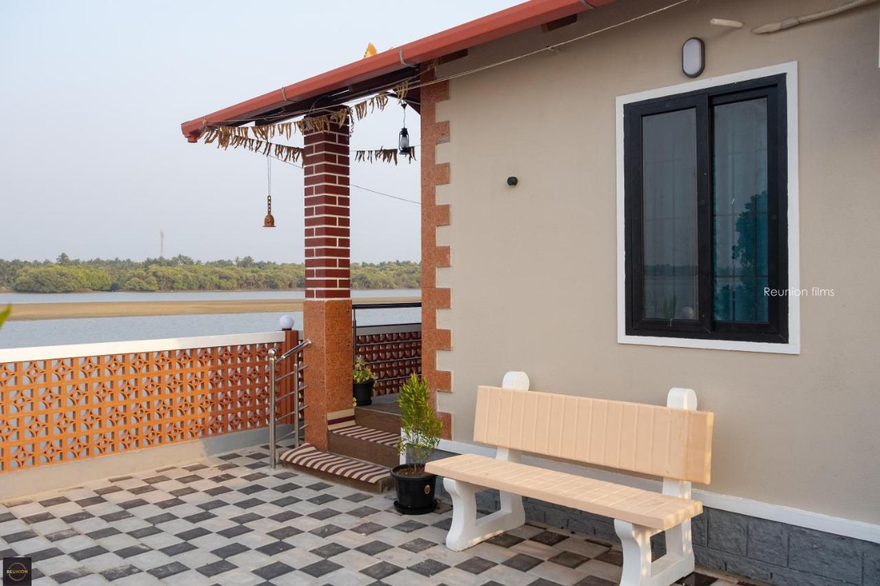 Reunion Ocean Tides Hotel อูดุปปี ภายนอก รูปภาพ